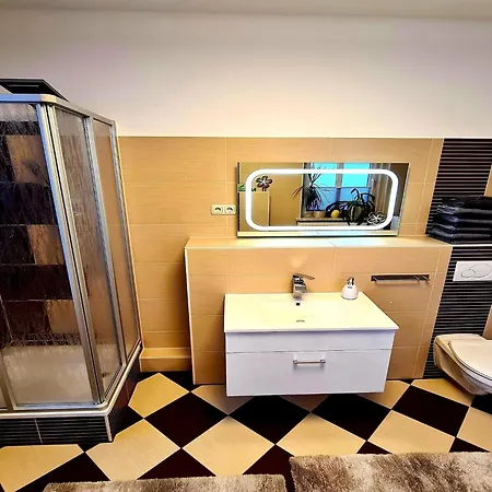 Alpine Getaway With Fireplace Apartman